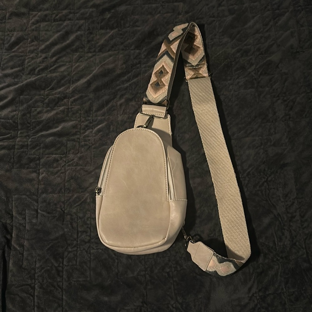 Women’s crossbody purse